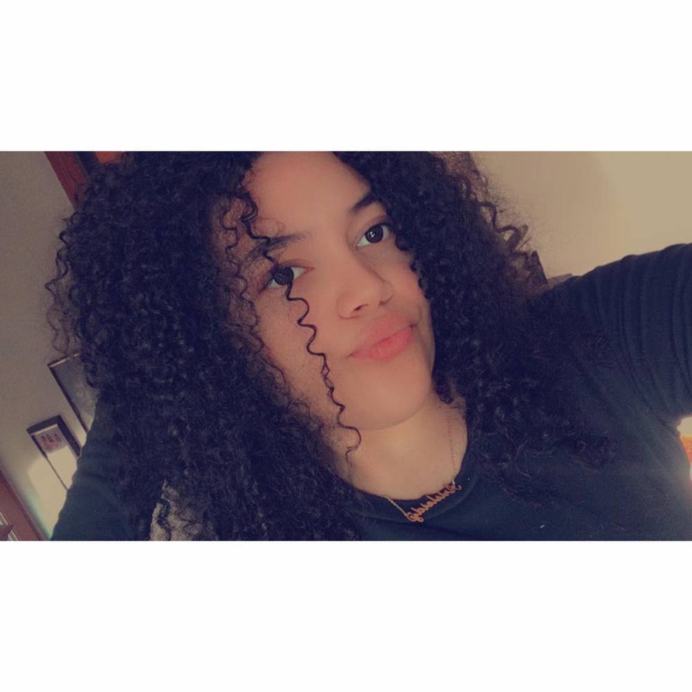 Meet your Posher, Ariis